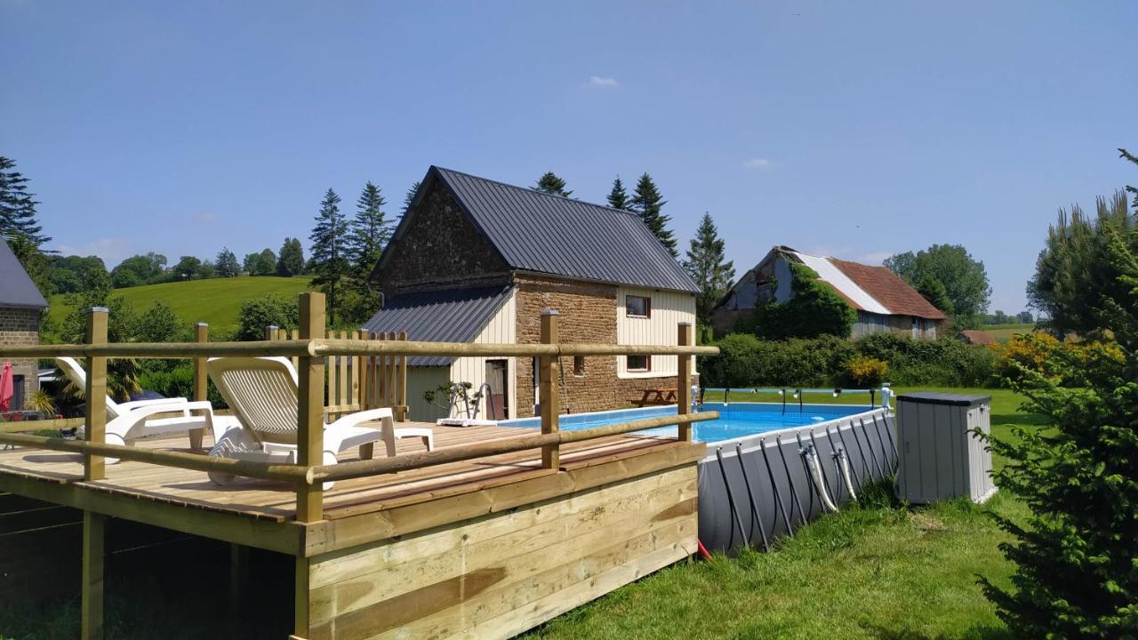 Gite "La Renaudaie" - Piscine Juvigny Les Vallees Екстер'єр фото